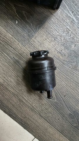 Бачки запасні (для масла) 32416851217 BMW
