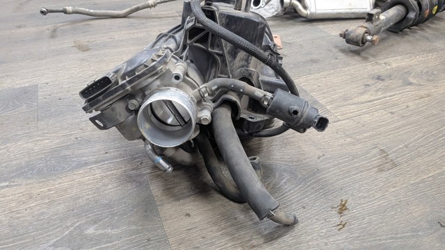 Дросільна заслінка в зборі 351002B340 HYUNDAI