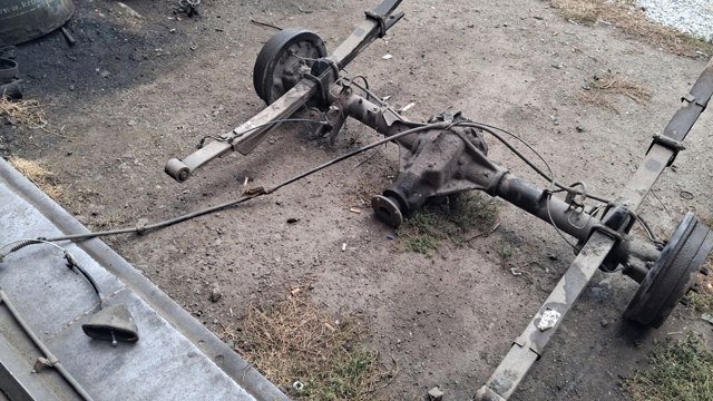 Трос стоянкового гальма задній лівий 365313X30A NISSAN