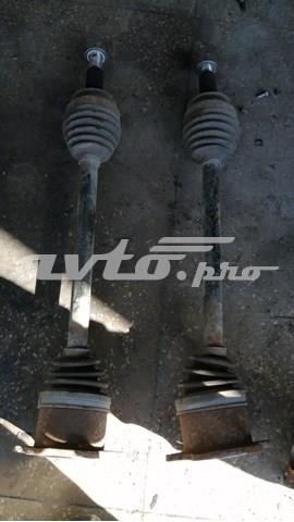 Піввісь задня 396001LA0A NISSAN