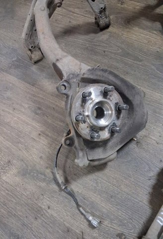 Колеса і маточини 402025X00A NISSAN