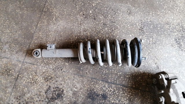 Пружина передньої підвіски 4040A339 MITSUBISHI