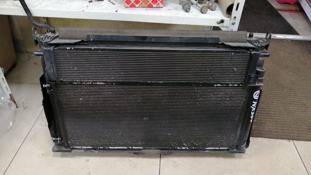 Радіатор охолодження двигуна 4221353980 TOYOTA