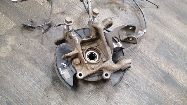 Цапфа ліва 423050R020 TOYOTA