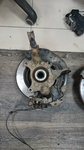 Цапфа поворотна права 432110R020 TOYOTA