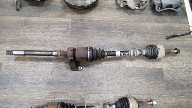 Привід правий 434100R100 TOYOTA