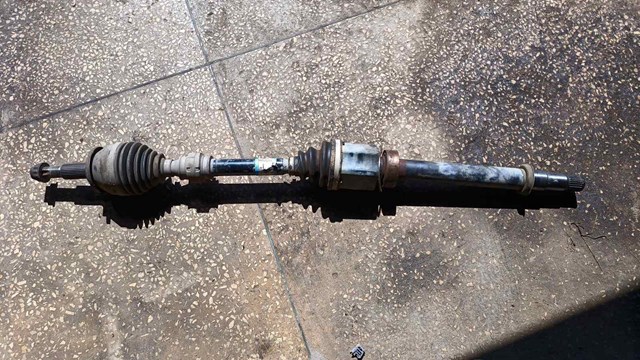 Піввісь передня, права 4341078010 TOYOTA