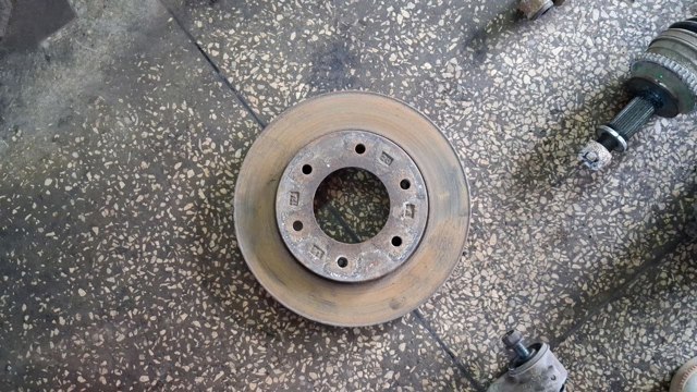 Гальмо дискове переднє 4615A201 MITSUBISHI