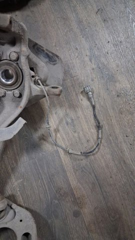 Маточини передніх коліс 479105X20A NISSAN