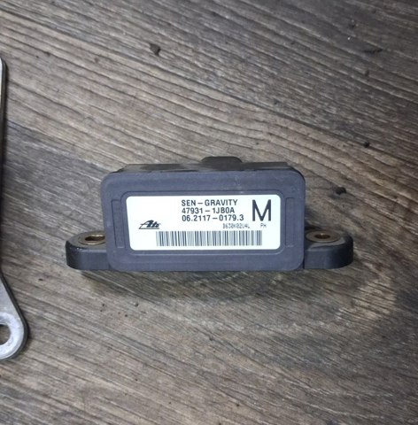 Датчик поперечного прискорення (ESP) 479311JB0A NISSAN