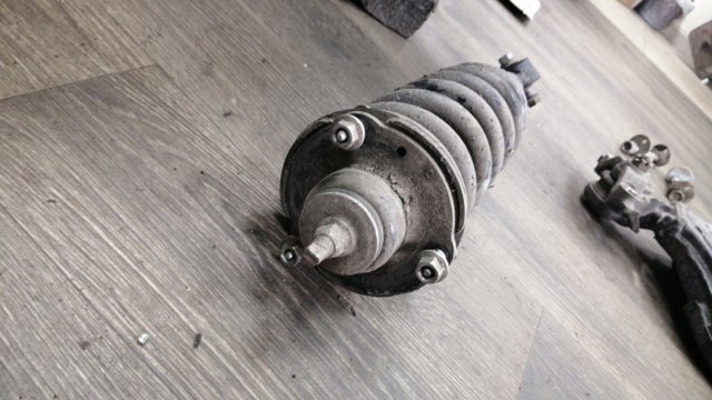 Подушка амортизатора переднього 486090K070 TOYOTA