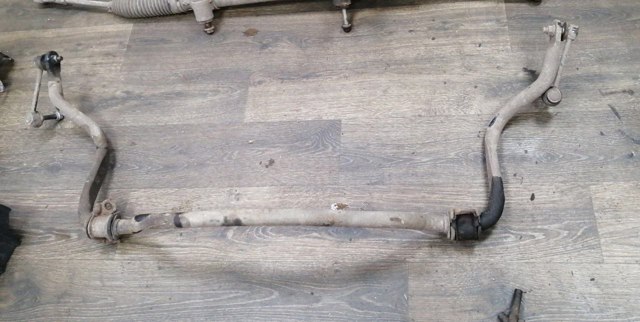 Стабілізатор поперечної стійкості передній Тойота Хайлюкс