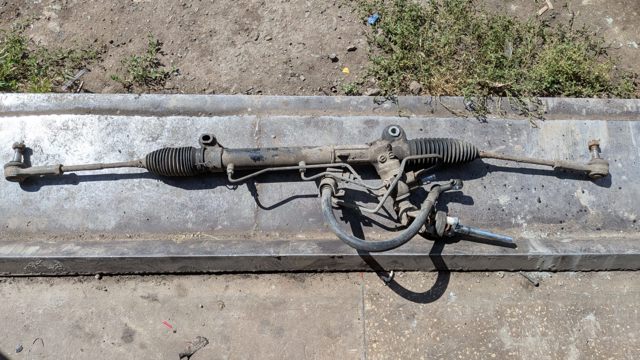 Рульова рейка 490018H30A NISSAN