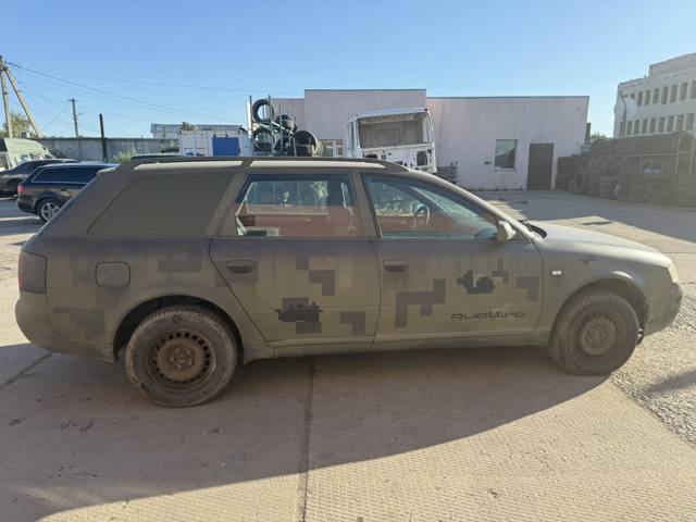 Двері пасажирські задні праві 4B0833052 VAG