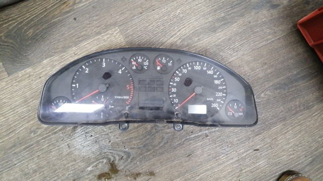 Спідометр 4B0919860N VAG