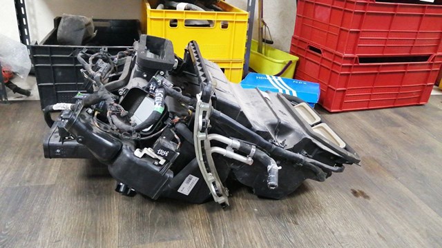 Випаровувач кондиціонера 4D0898037A VAG