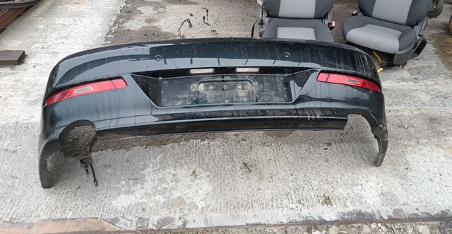 Кожух бампера заднього 51127184664 BMW