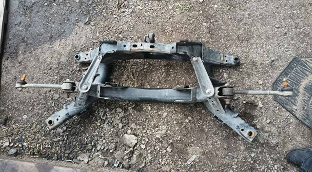 Балка задньої підвіски, підрамник 512060R034 TOYOTA