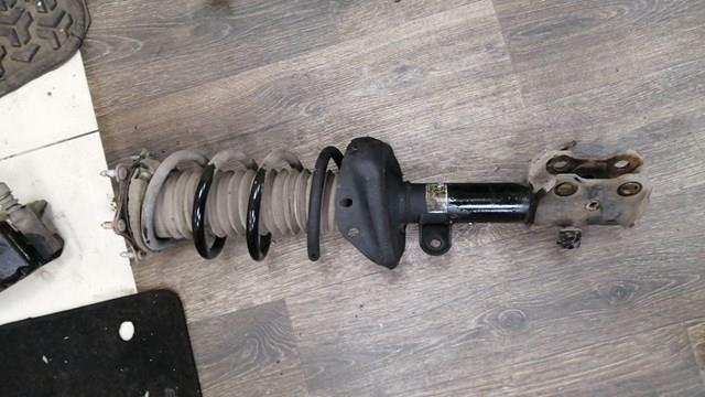 Стійка передня права 51605SWYE21 HONDA
