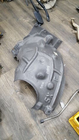 Підкрилок переднього крила, правий задній 51717241846 BMW