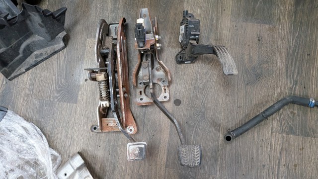 Педаль газу (акселератора) 5238004 FORD