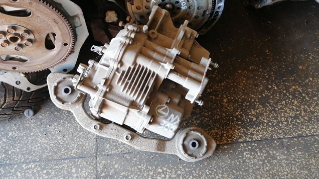 Подушка (опора) двигуна, нижня 5238048100 TOYOTA