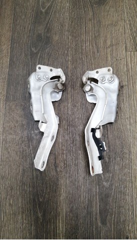 Петля капота, права 5341060080 TOYOTA