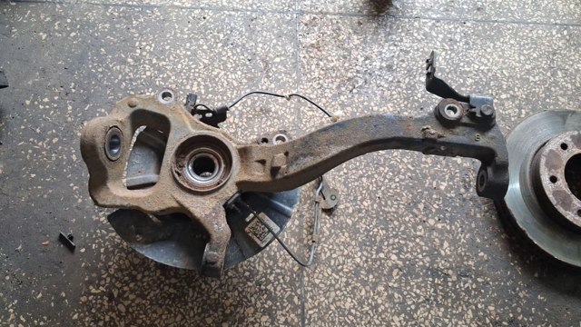 Цапфа поворотного кулака 5367054 FORD