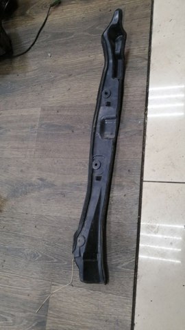 Накладка переднього лівого крила 5382842070 TOYOTA
