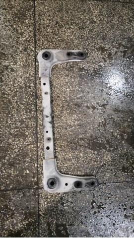 Кронштейн передньої балки 544640003R RENAULT