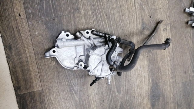 Насос вакуумний 55502464 OPEL