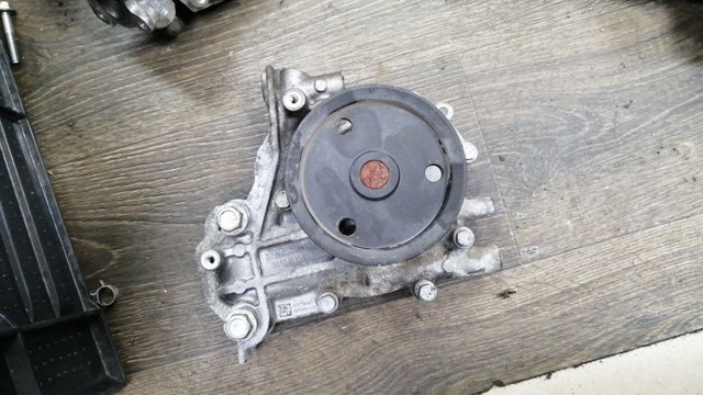 Помпа охолодження 55508456 OPEL