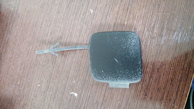 Заглушка бампера буксирувального гака 565807441 VAG