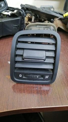 Решітка повітроводу ліва 5L0819701TDZ VAG