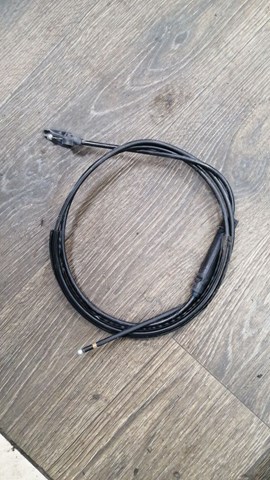 Трос відкриття капота, задній 5L0823535 VAG