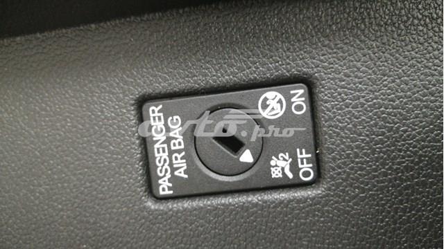 Кнопка отключения подушек безопасности airbag b8 5Q0919237 