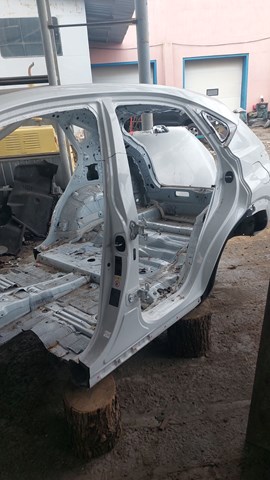 Поріг зовнішній лівий 6131278010 TOYOTA