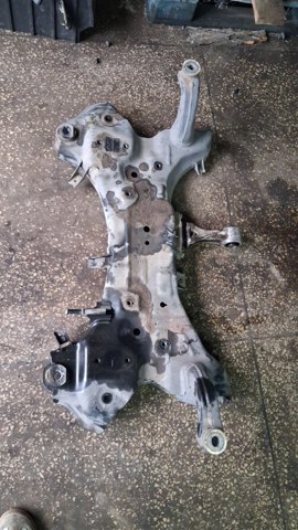 Передня балка 62405J9050 HYUNDAI