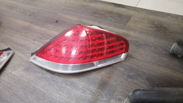 Задні ліхтарі 63217165812 BMW