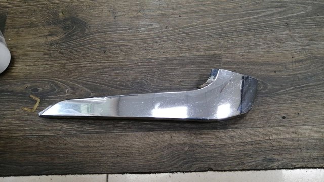 Переднє праве ікло бампера 6407A338 MITSUBISHI