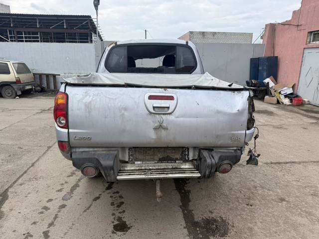 Борт задній платформи 6724A013 MITSUBISHI