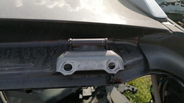Петля багажника 6881048010 TOYOTA