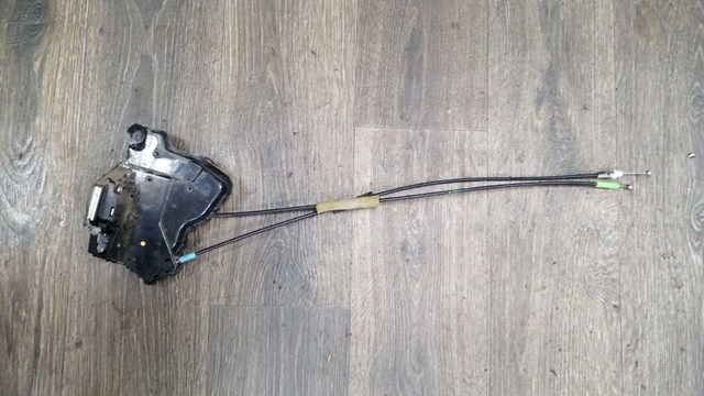 Замок двері правої передньої 6903060240 TOYOTA