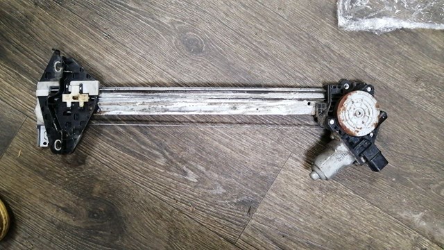 Склопідйомник задніх лівих дверей 72750SNAA01 HONDA