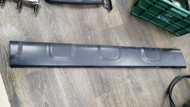 Накладка передньої лівої двері 75332SWWE01 HONDA