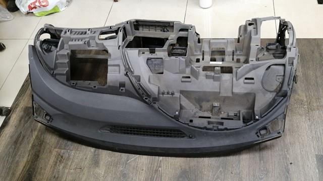 Передня панель 77100SNAK10ZG HONDA