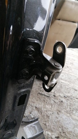 Завіса дверей задніх лівих 79410D8000 HYUNDAI