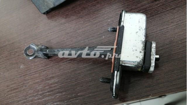 Обмежувач відкриття дверей, задній правий 79490D9000 HYUNDAI