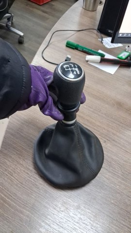 Рукоятка важеля КПП 7H0711113BFEU VAG