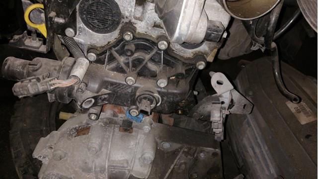 Термостат в зборі 8200561434 RENAULT